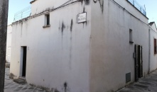 Bilocale in vendita nel centro storico di Carpignano Salentino